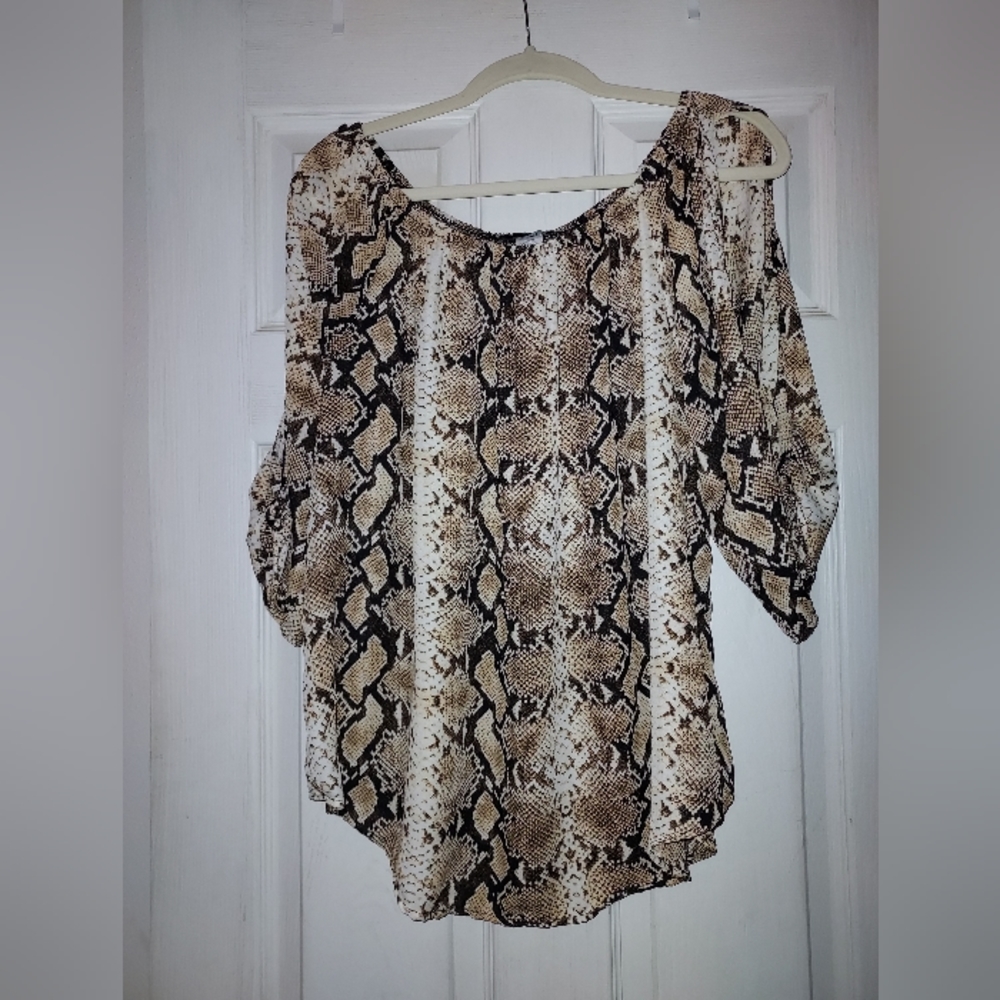Adara womens Snake print cold shoulder top